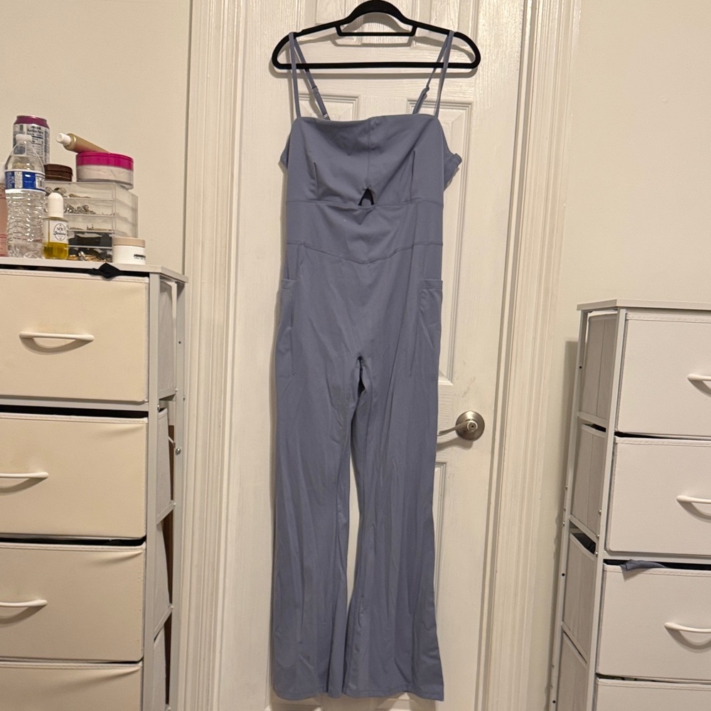 BLOGILATES women’s peekaboo flare active jumpsuit